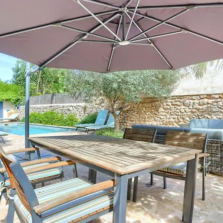 Llum Hébergement de vacances